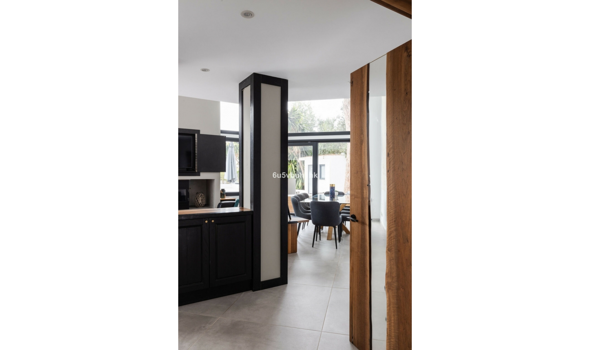 Resale - House -
El Rosario