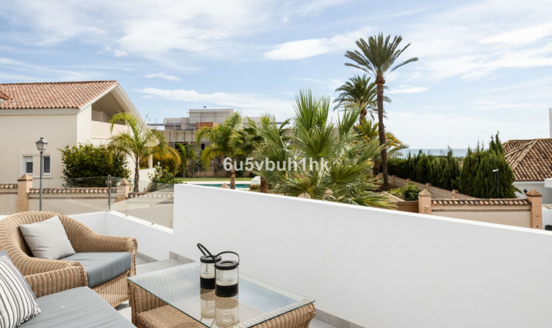 Resale - House -
El Rosario