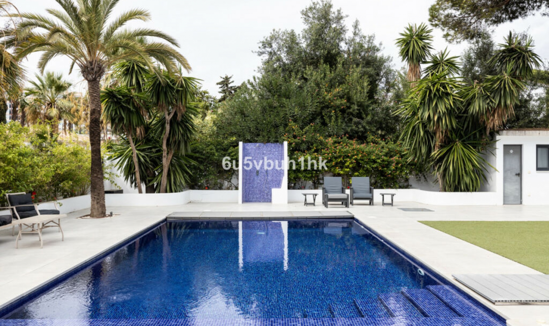 Resale - House -
El Rosario