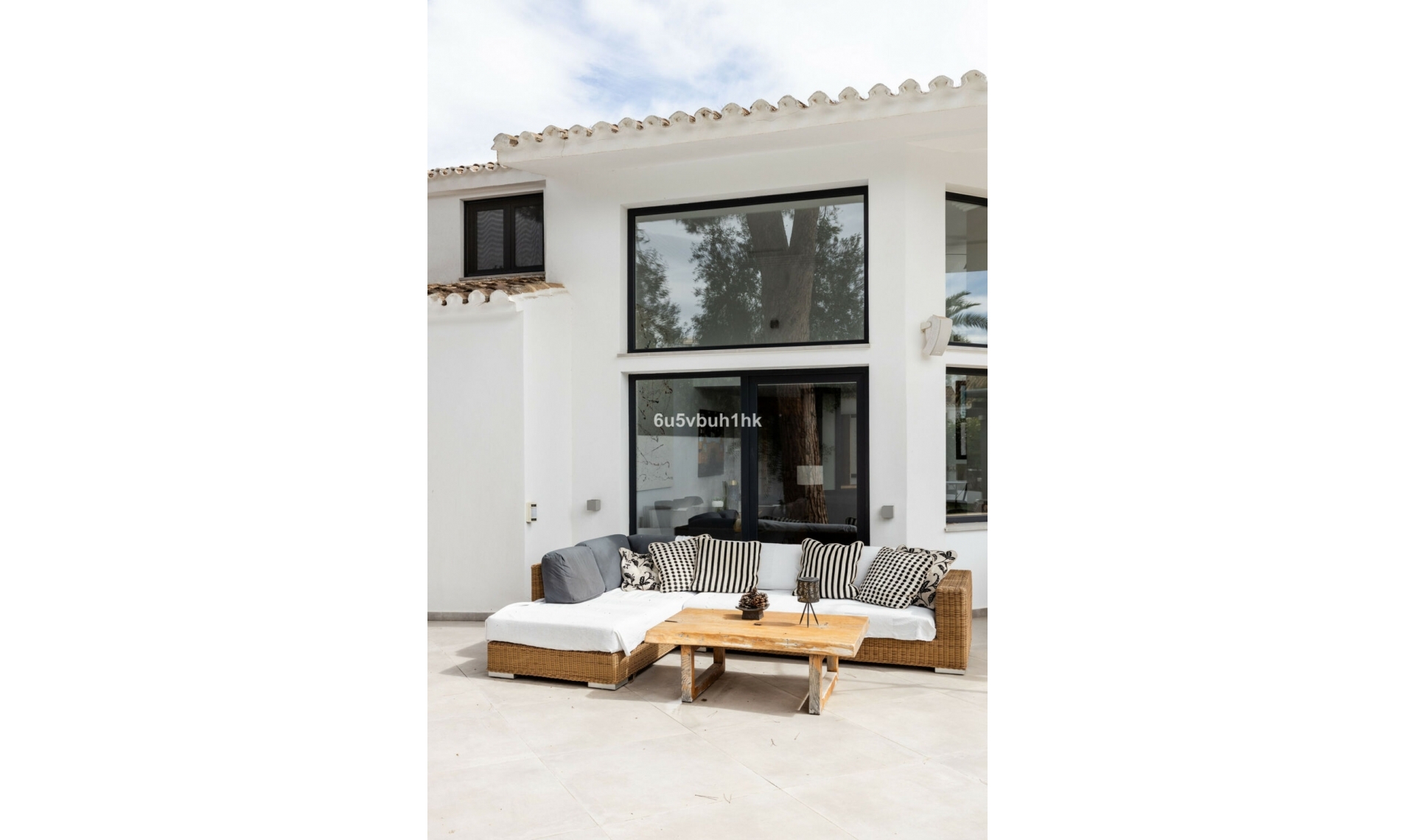 Resale - House -
El Rosario