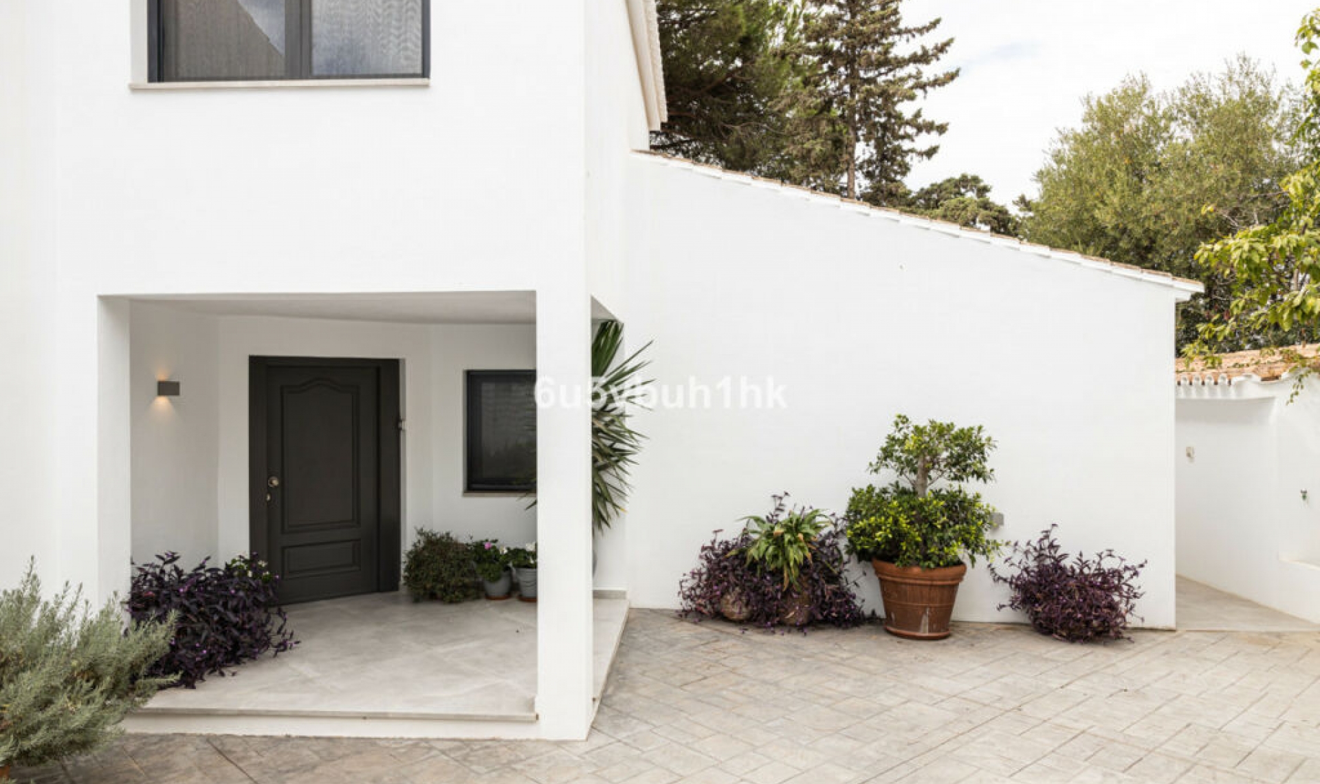 Resale - House -
El Rosario