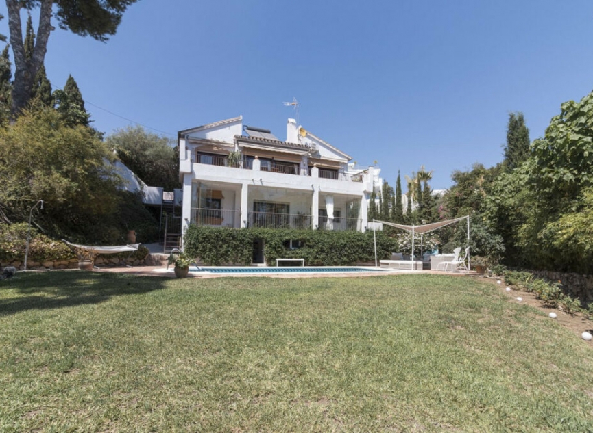 Resale - House -
El Rosario