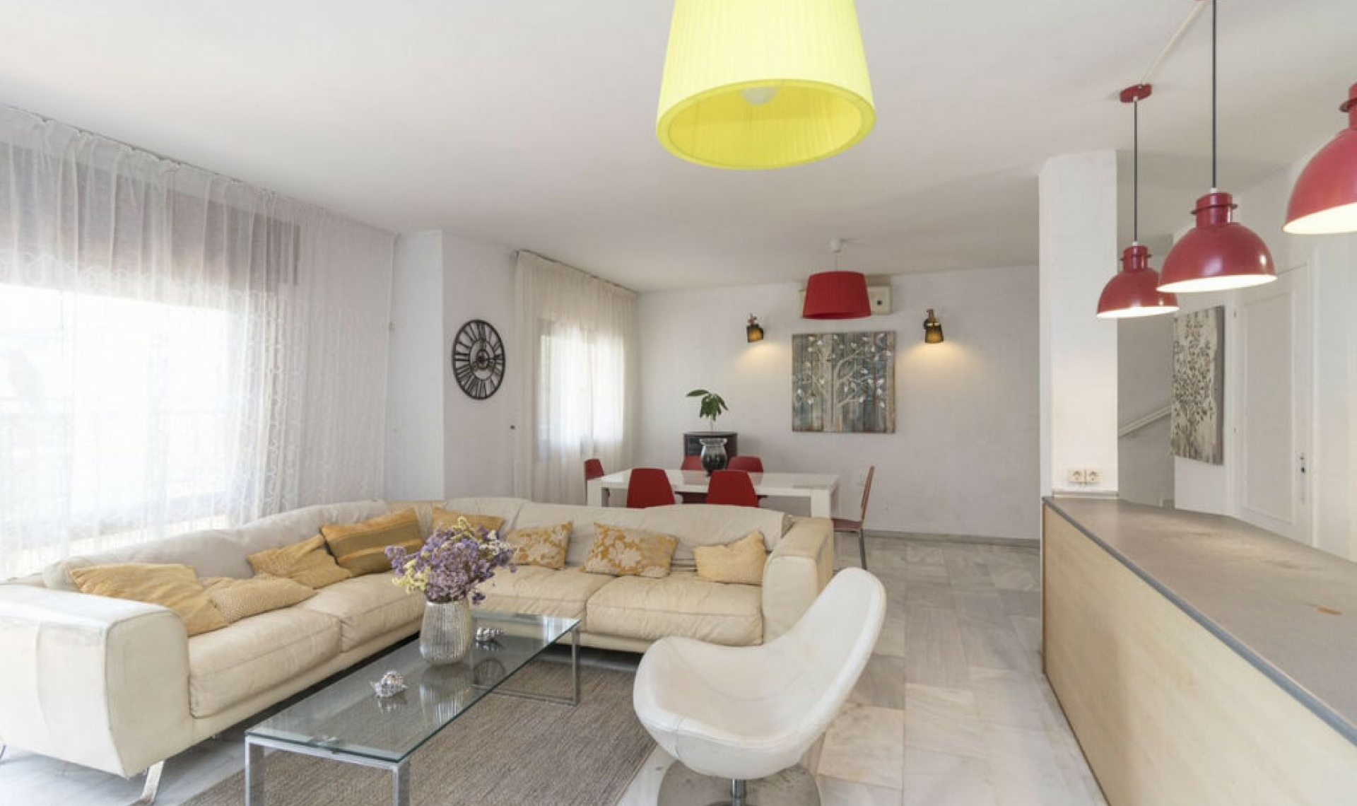 Resale - House -
El Rosario