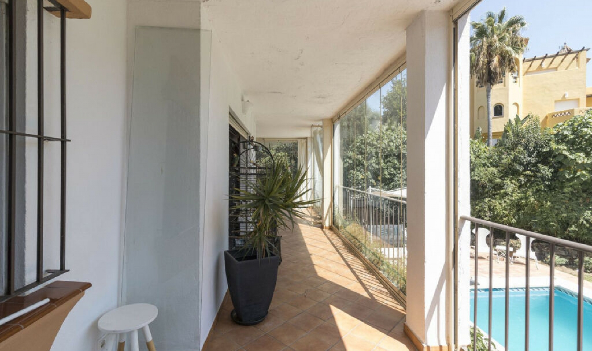 Resale - House -
El Rosario