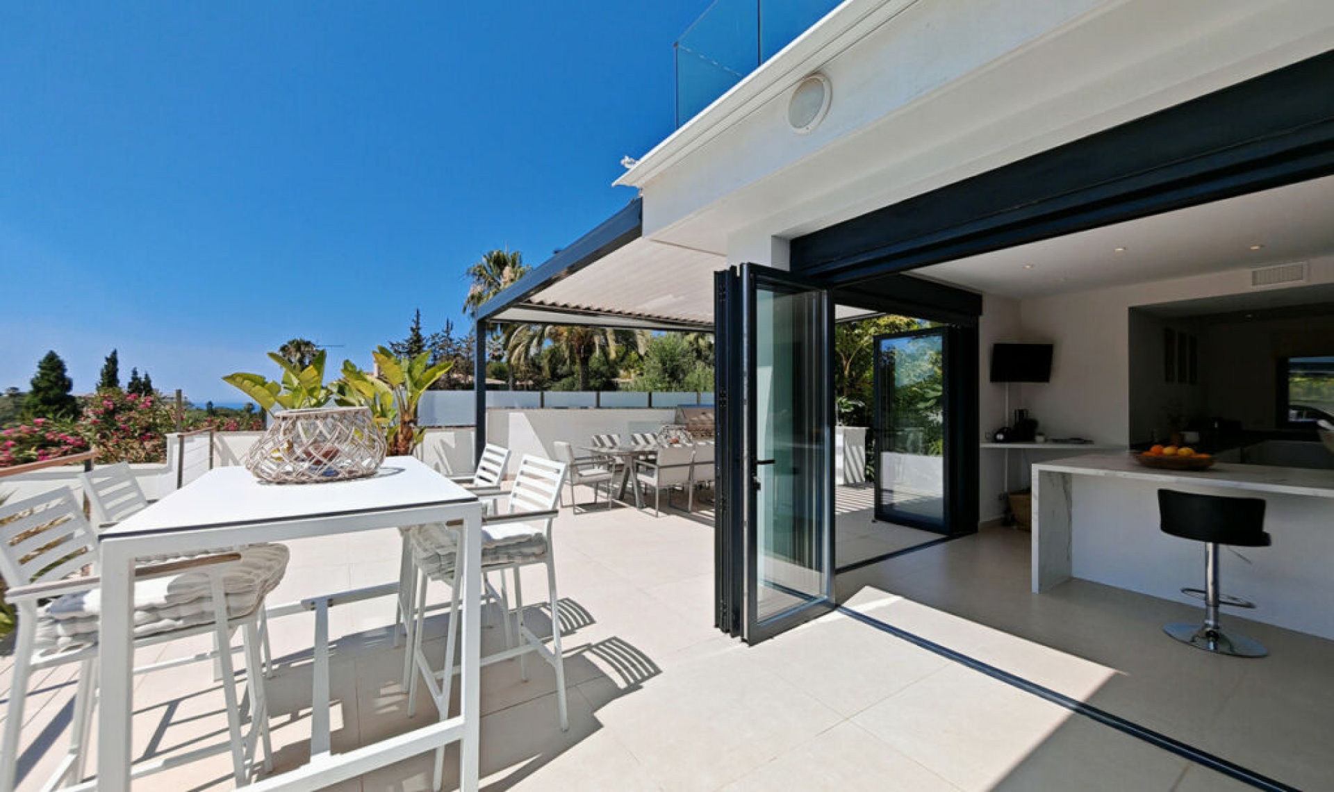 Resale - House -
El Rosario