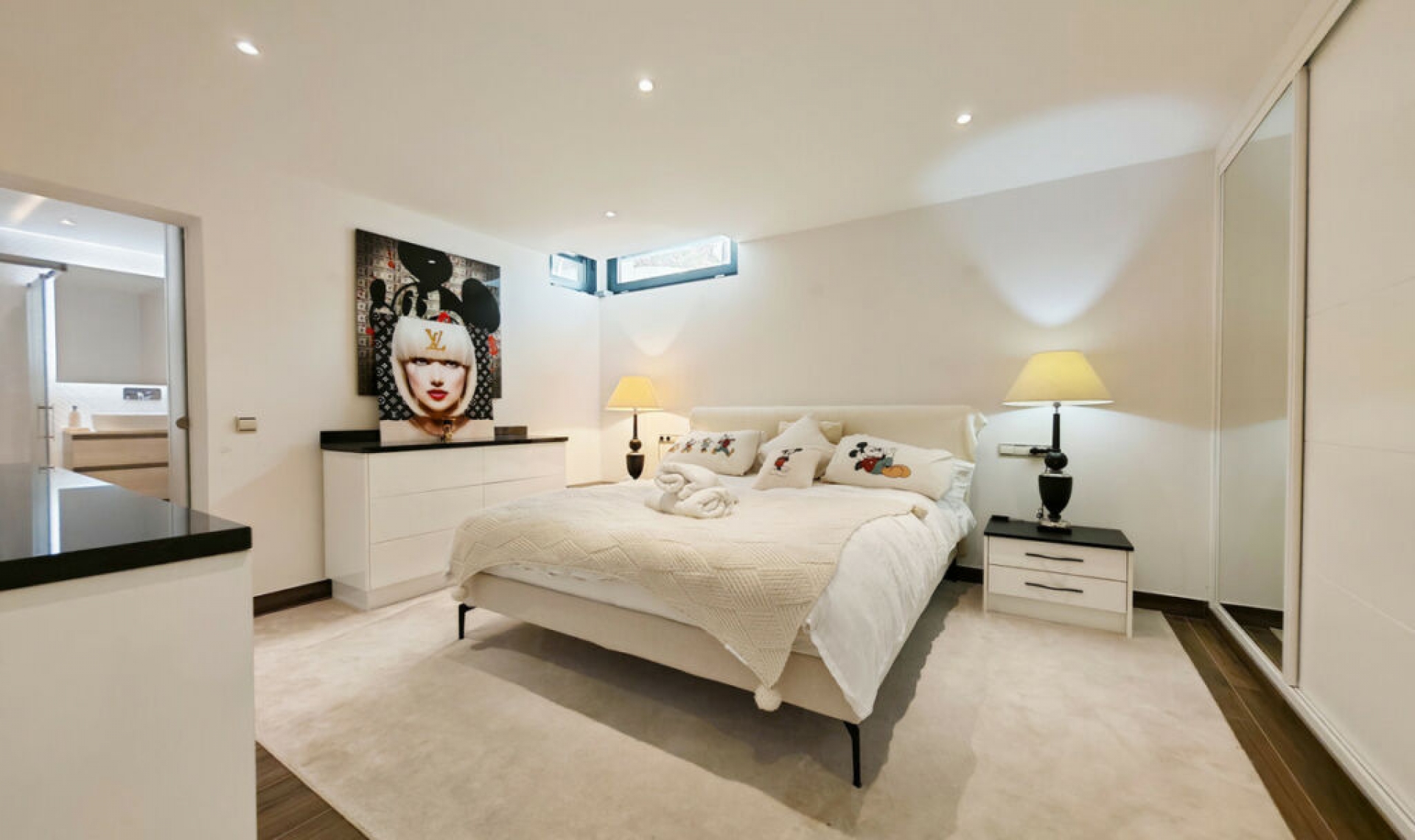 Resale - House -
El Rosario