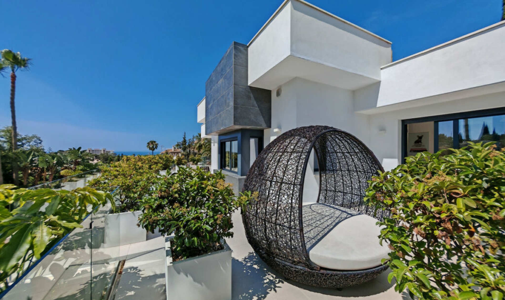 Resale - House -
El Rosario