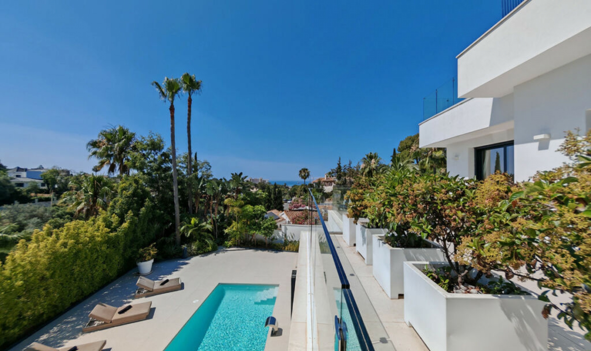 Resale - House -
El Rosario