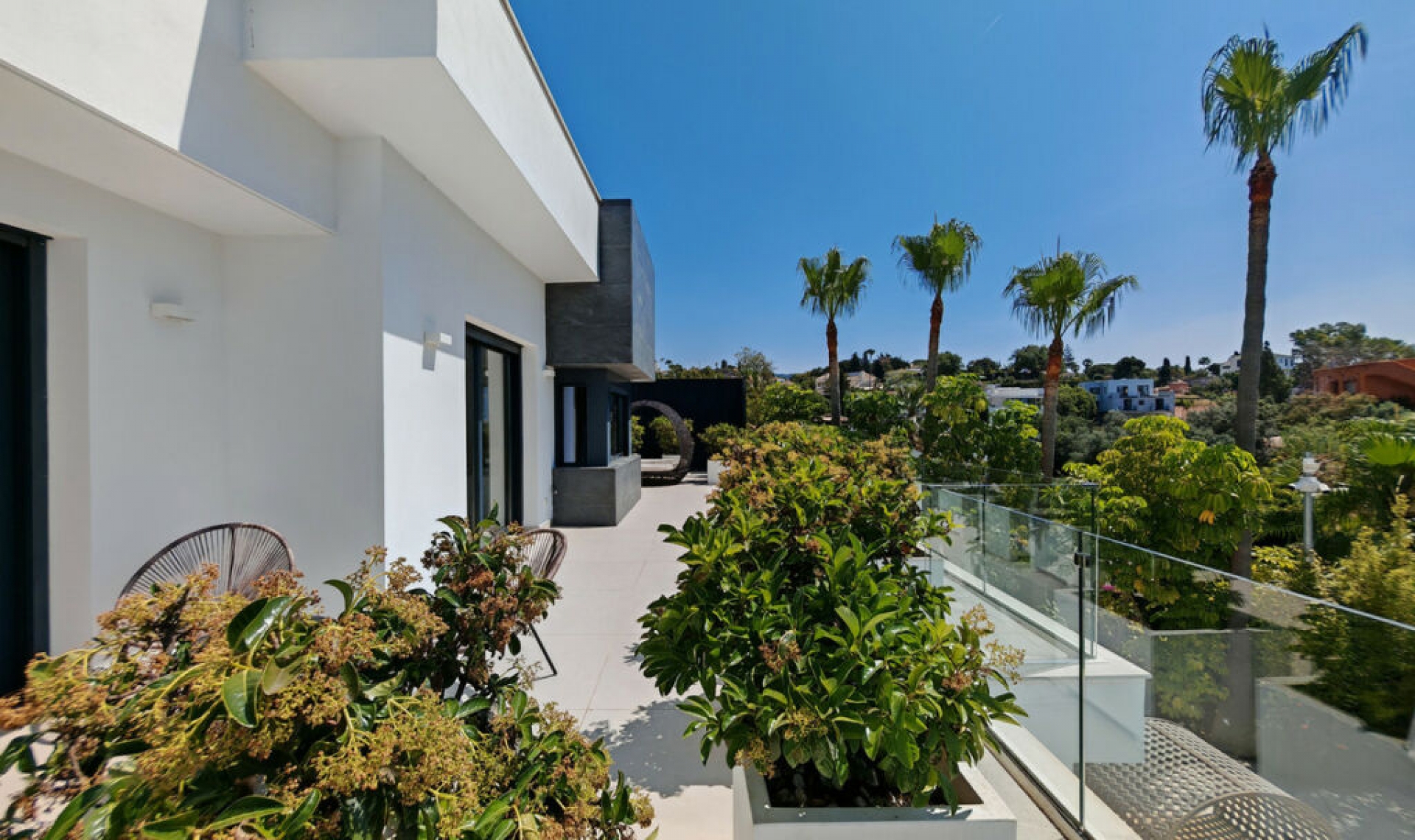 Resale - House -
El Rosario