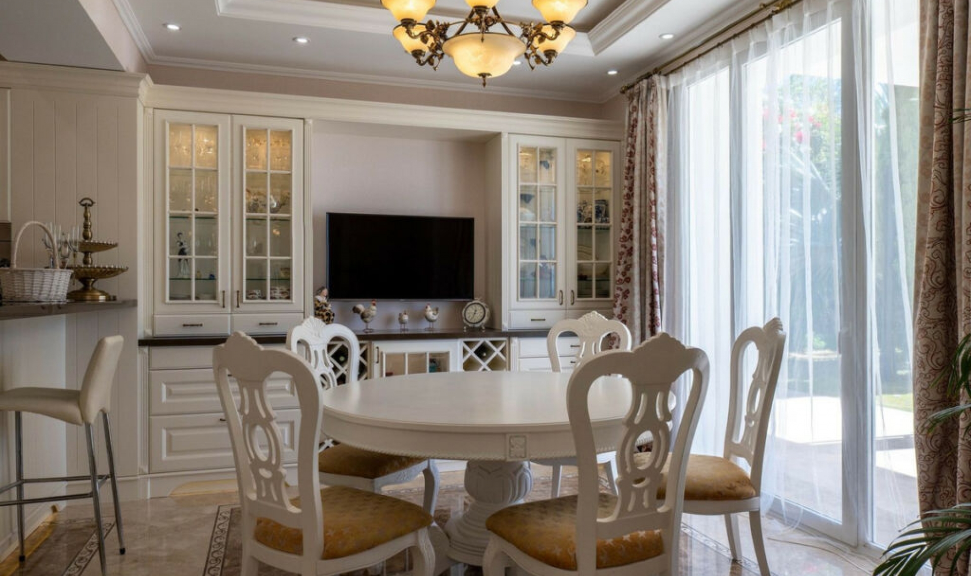 Resale - House -
El Rosario