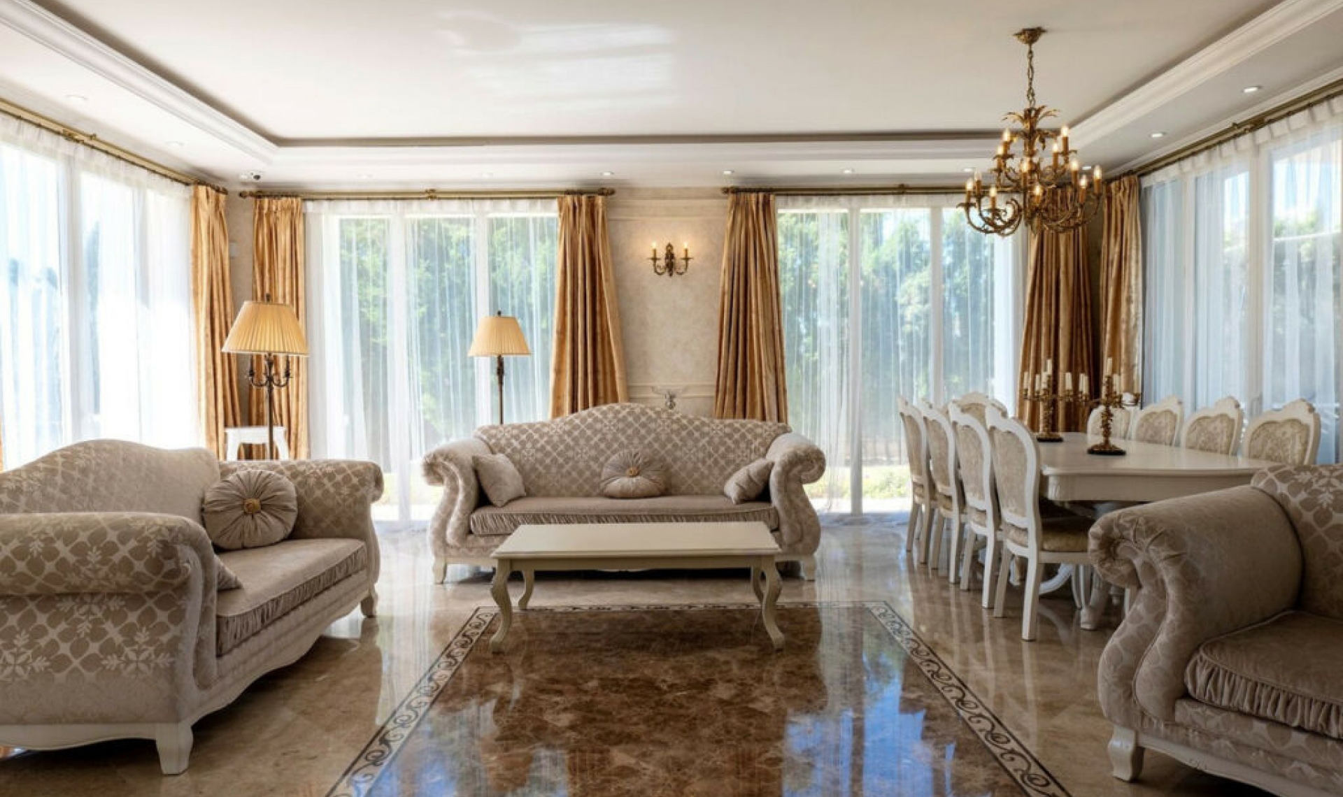 Resale - House -
El Rosario