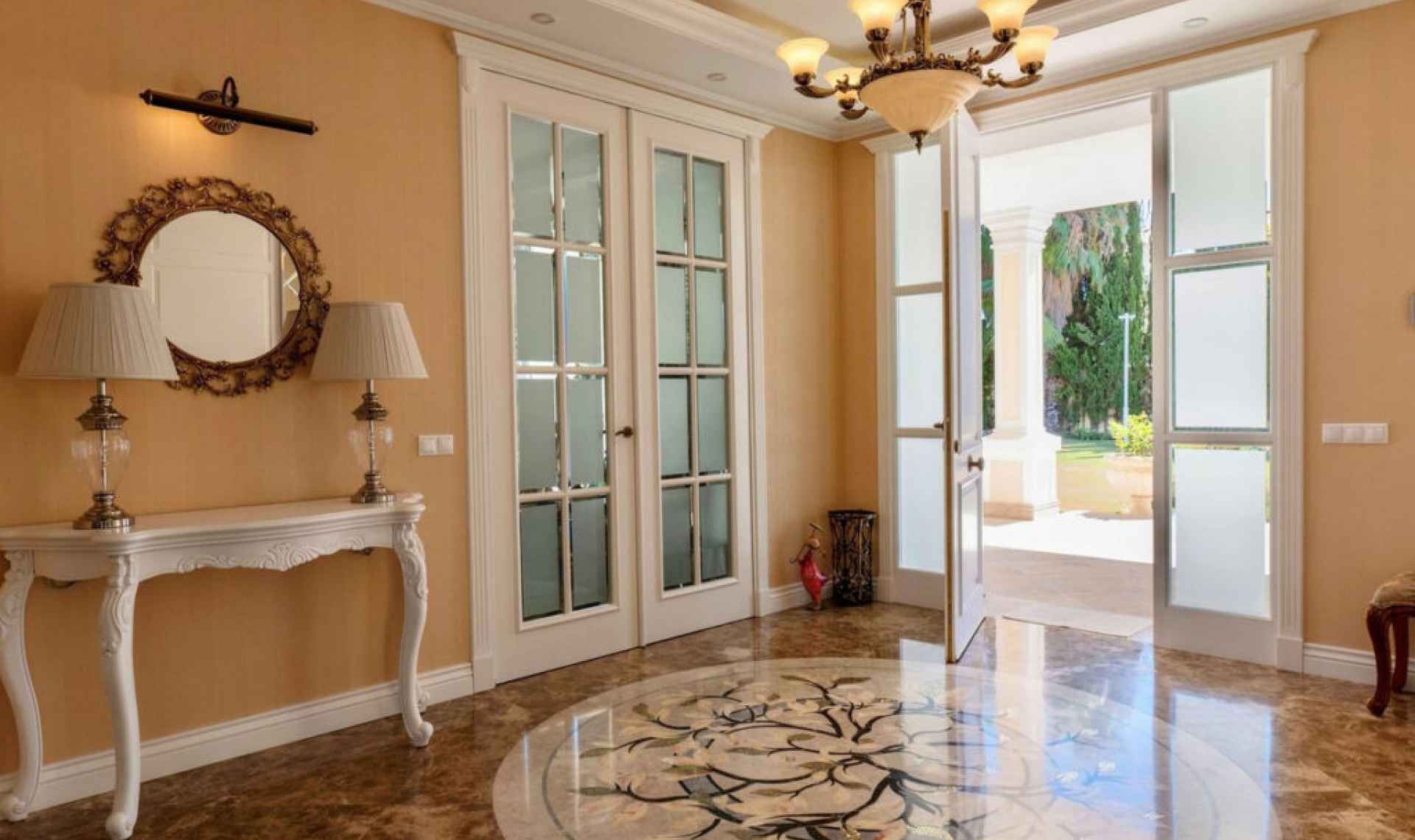 Resale - House -
El Rosario