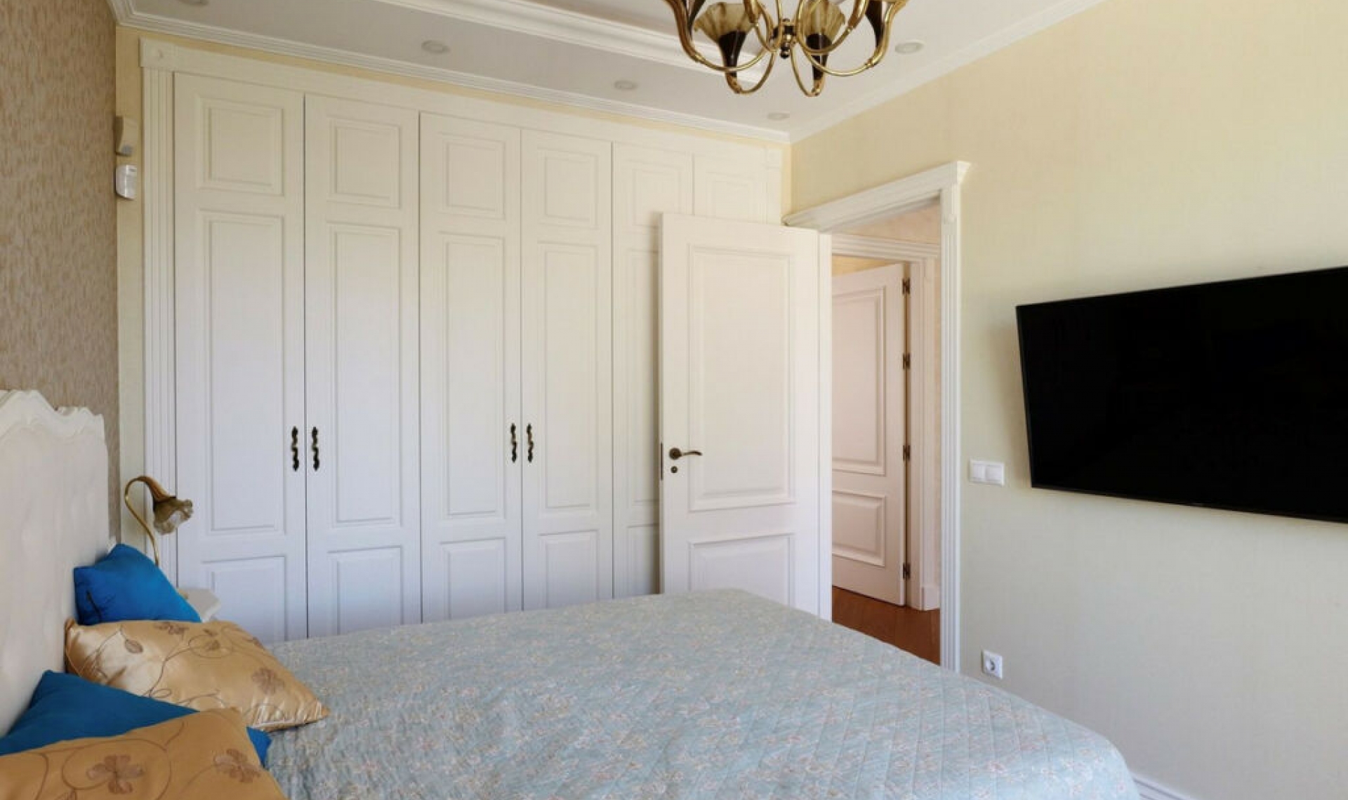 Resale - House -
El Rosario