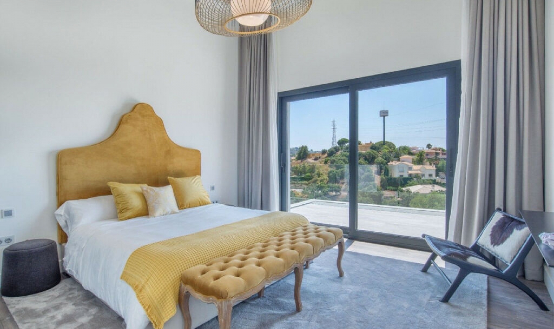 Resale - House -
Elviria