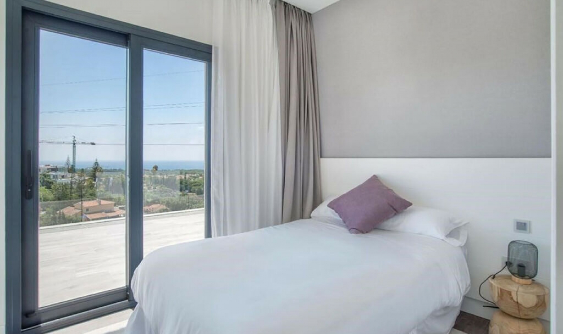 Resale - House -
Elviria