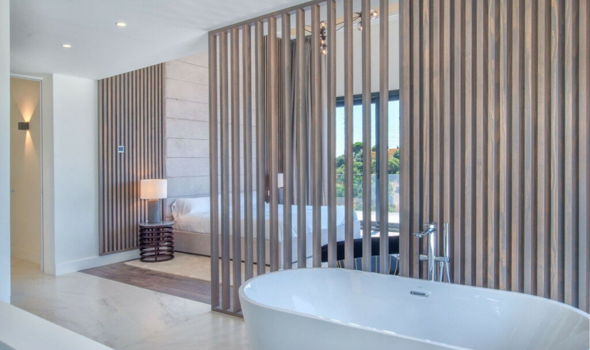 Resale - House -
Elviria