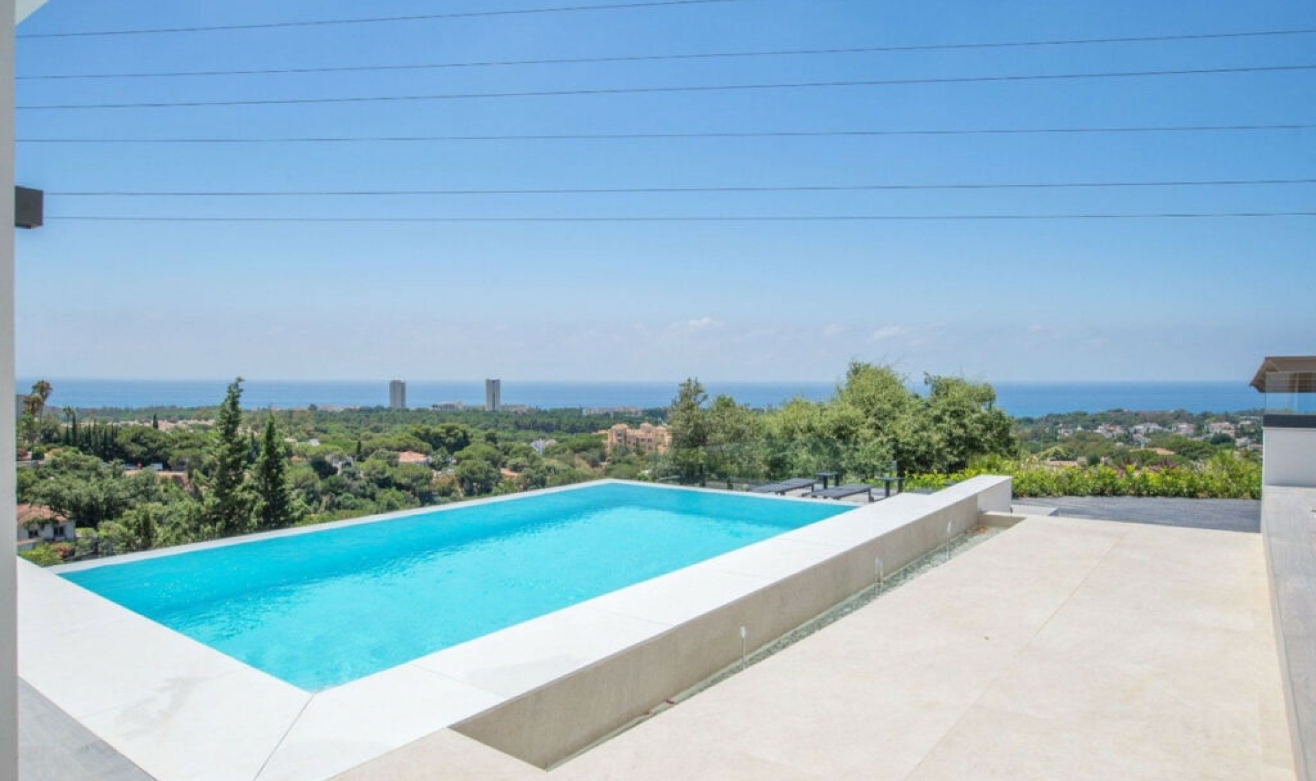 Resale - House -
Elviria