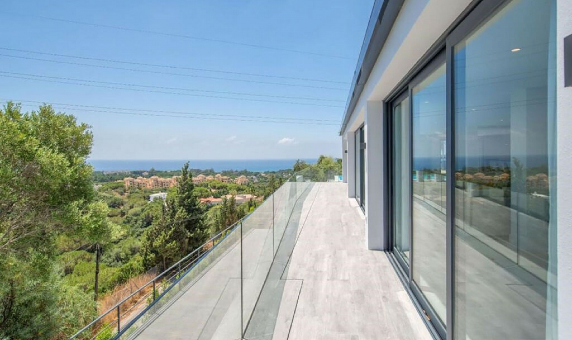 Resale - House -
Elviria