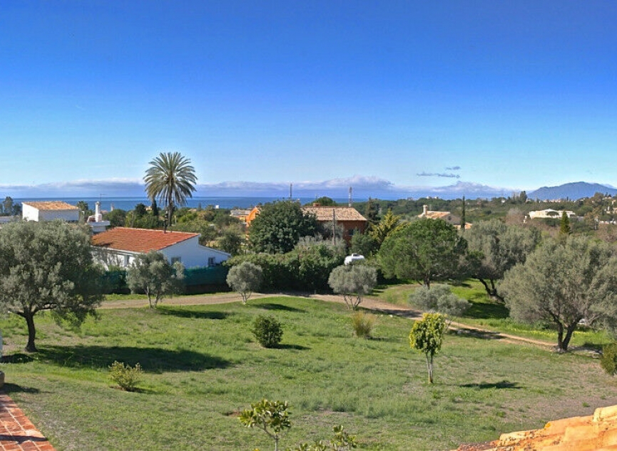 Resale - House -
Elviria