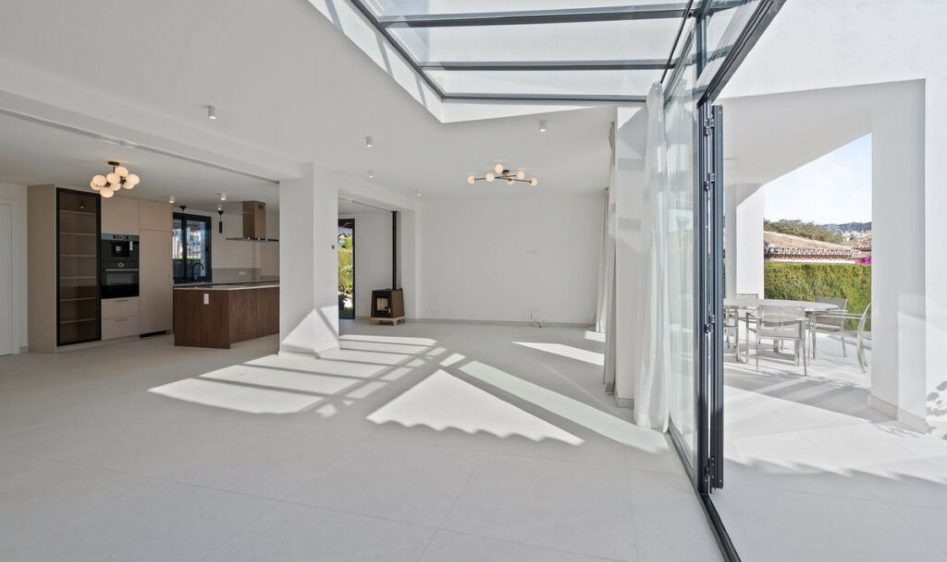 Resale - House -
Elviria