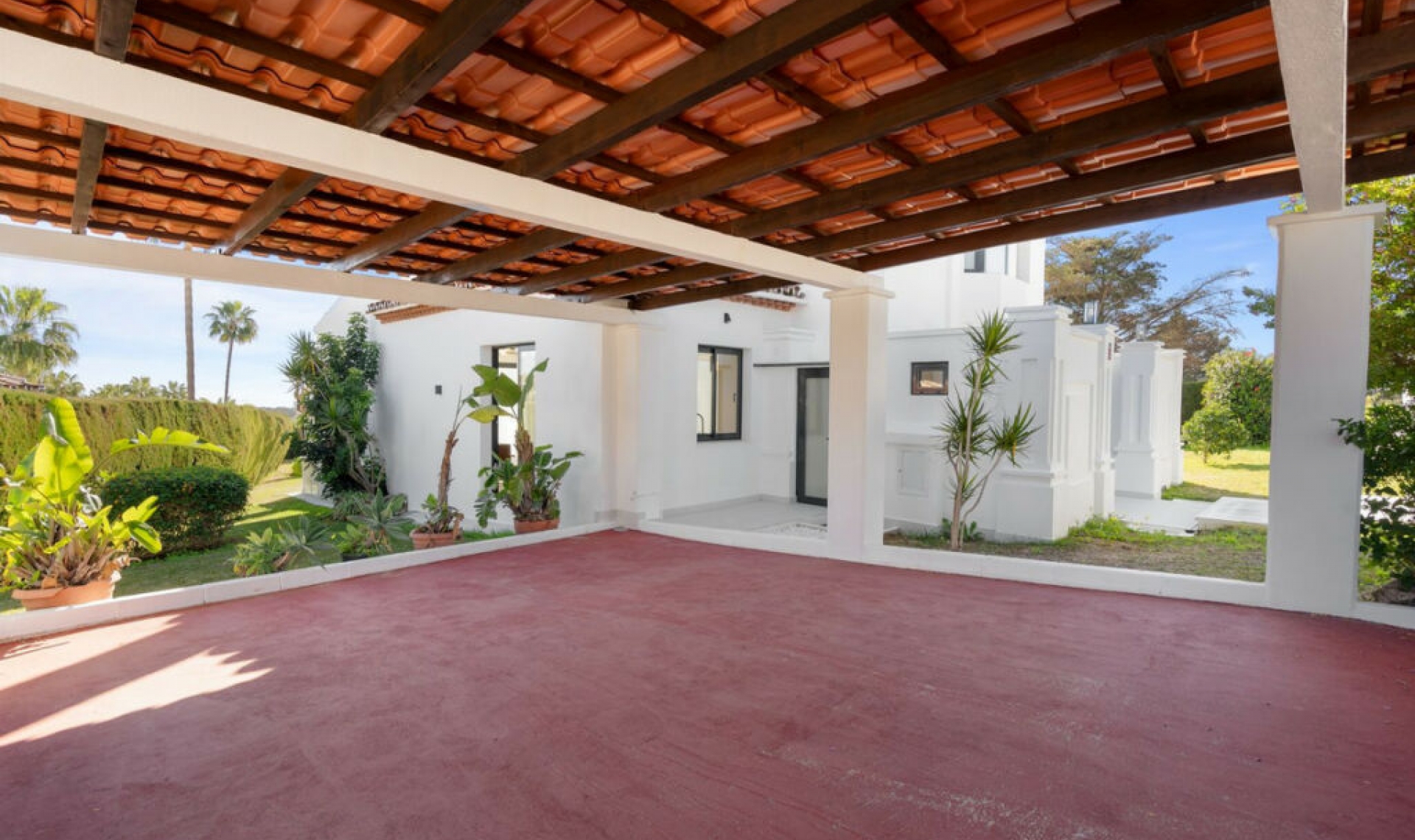 Resale - House -
Elviria