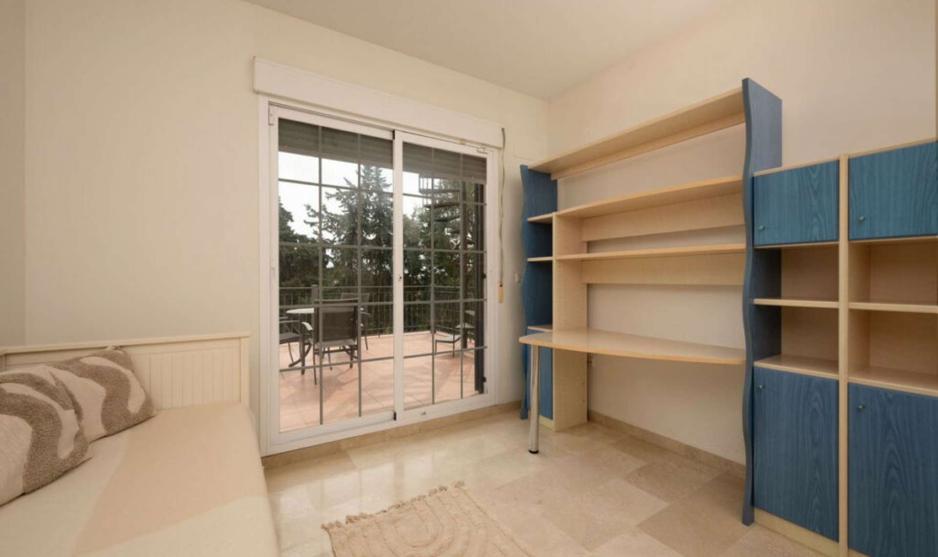 Resale - House -
Elviria