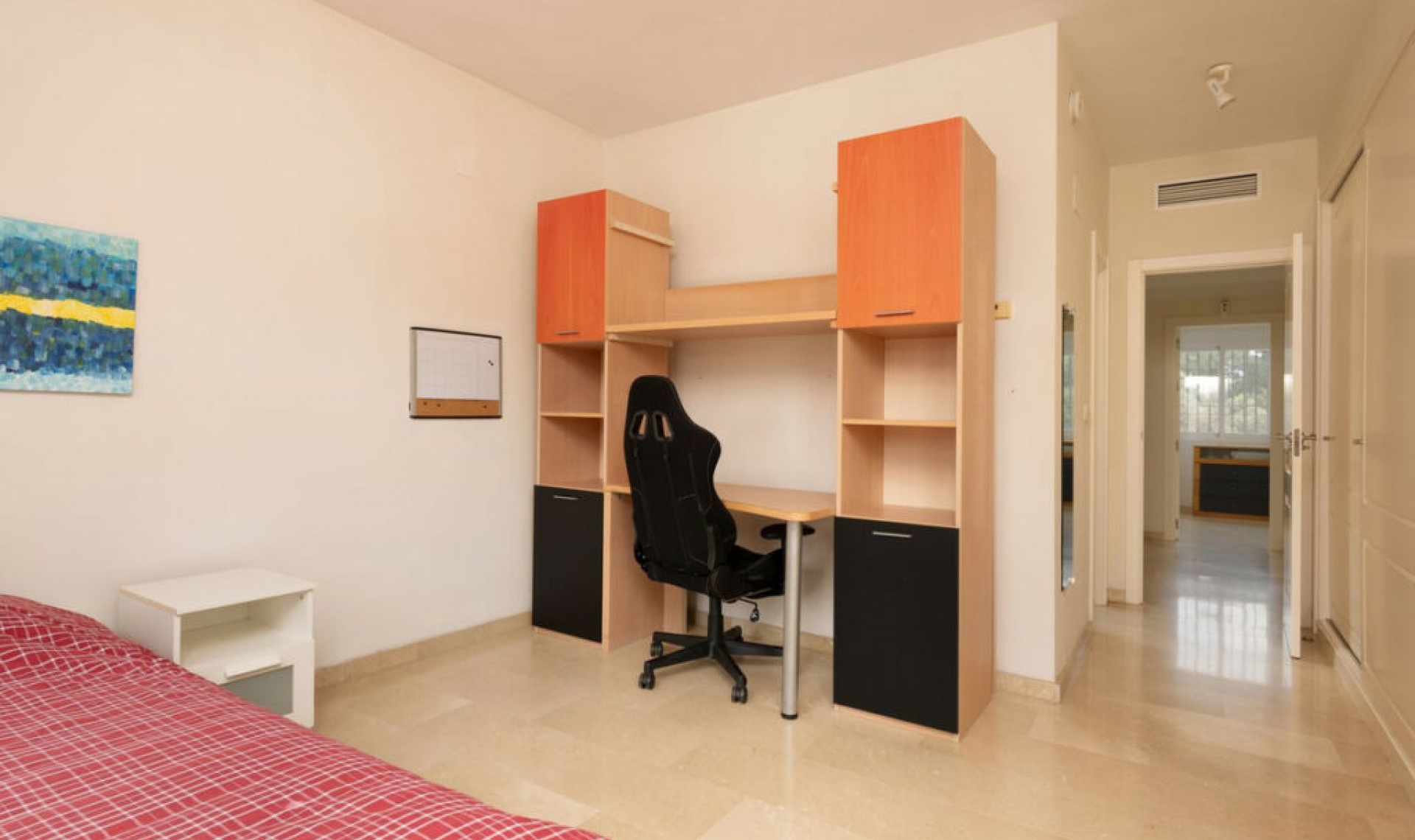 Resale - House -
Elviria