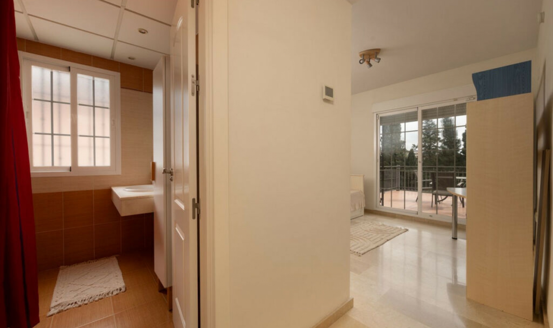 Resale - House -
Elviria