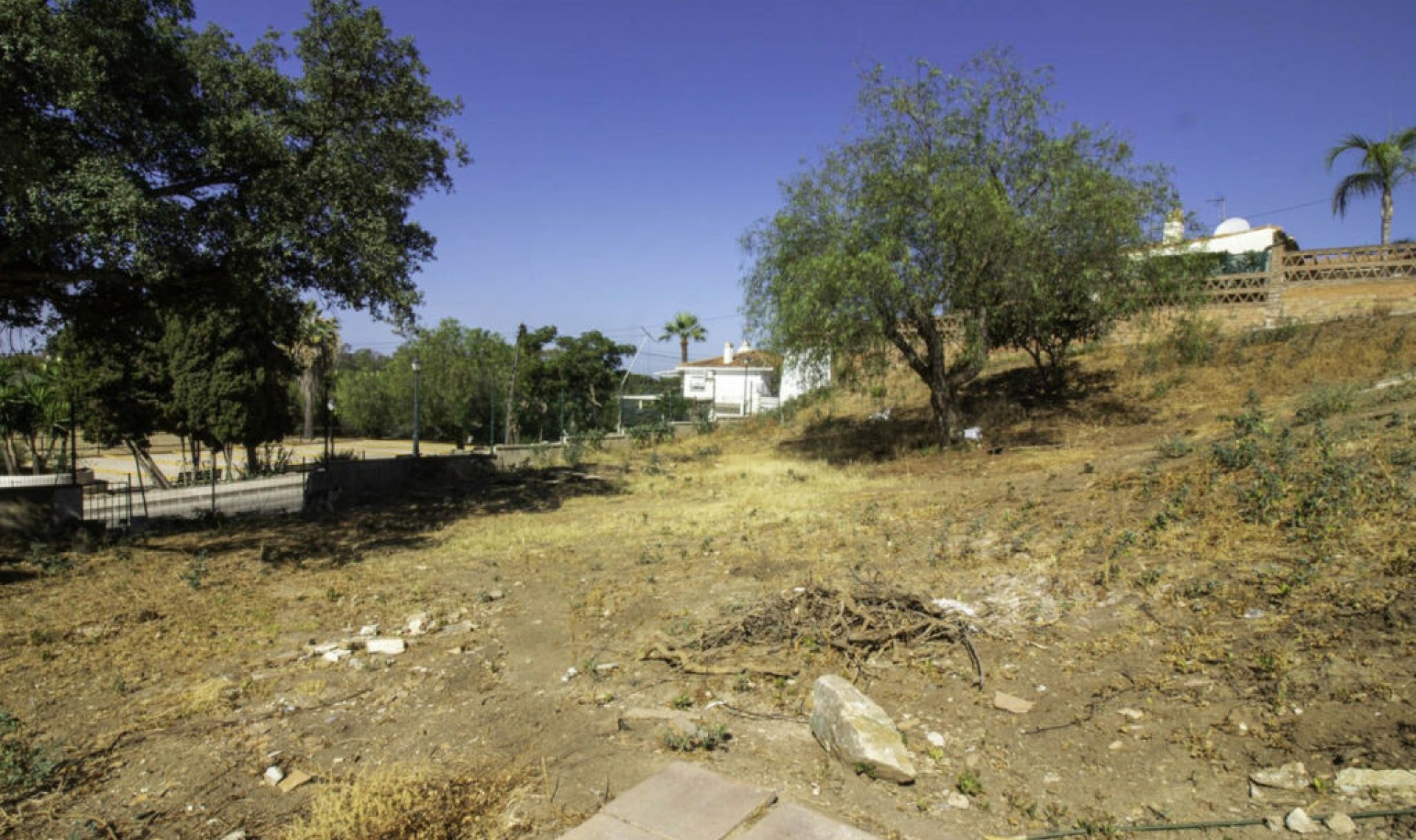 Resale - House -
Elviria