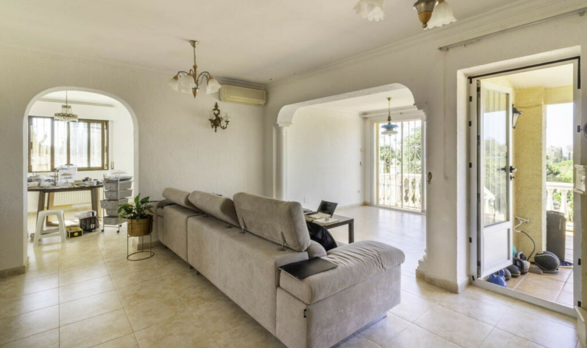 Resale - House -
Elviria