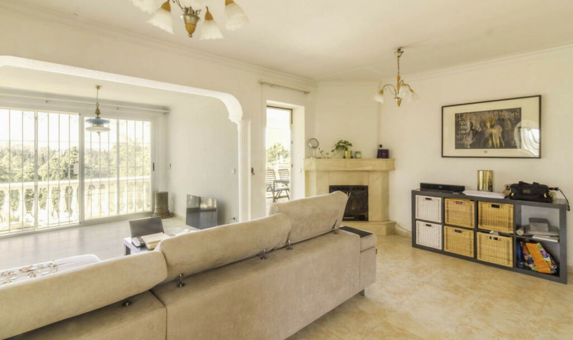 Resale - House -
Elviria
