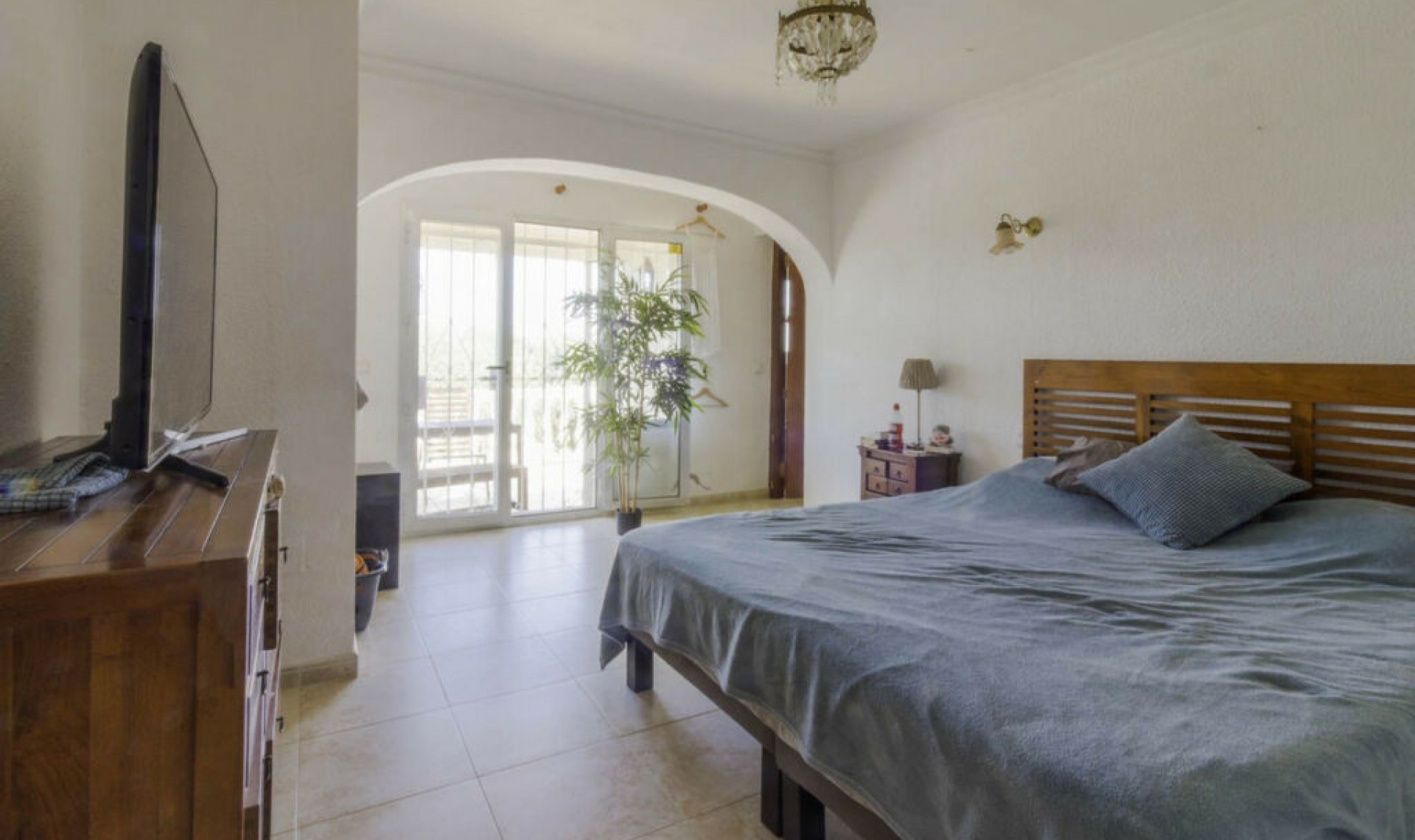 Resale - House -
Elviria