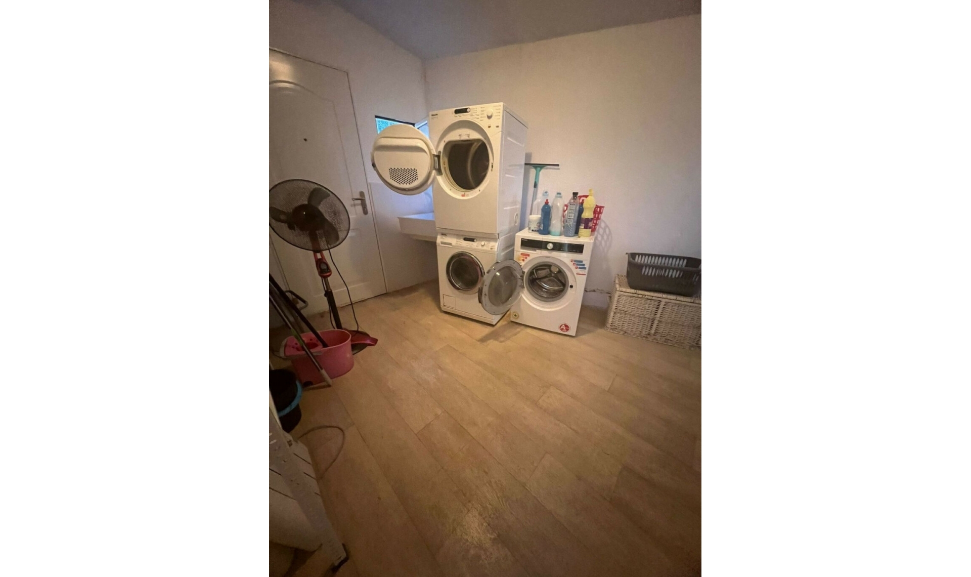 Resale - House -
Elviria