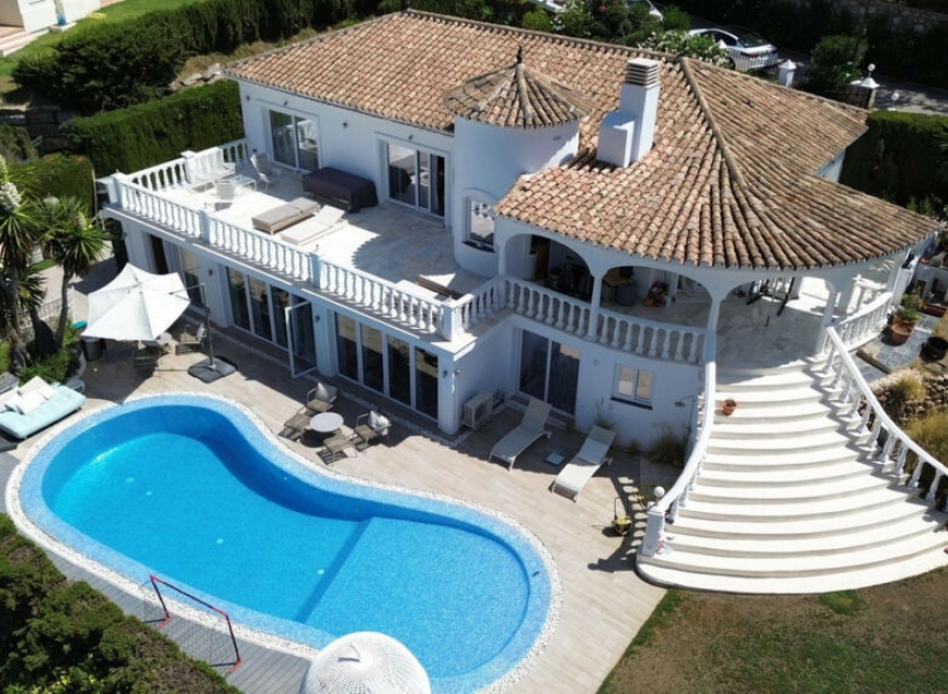 Resale - House -
Elviria