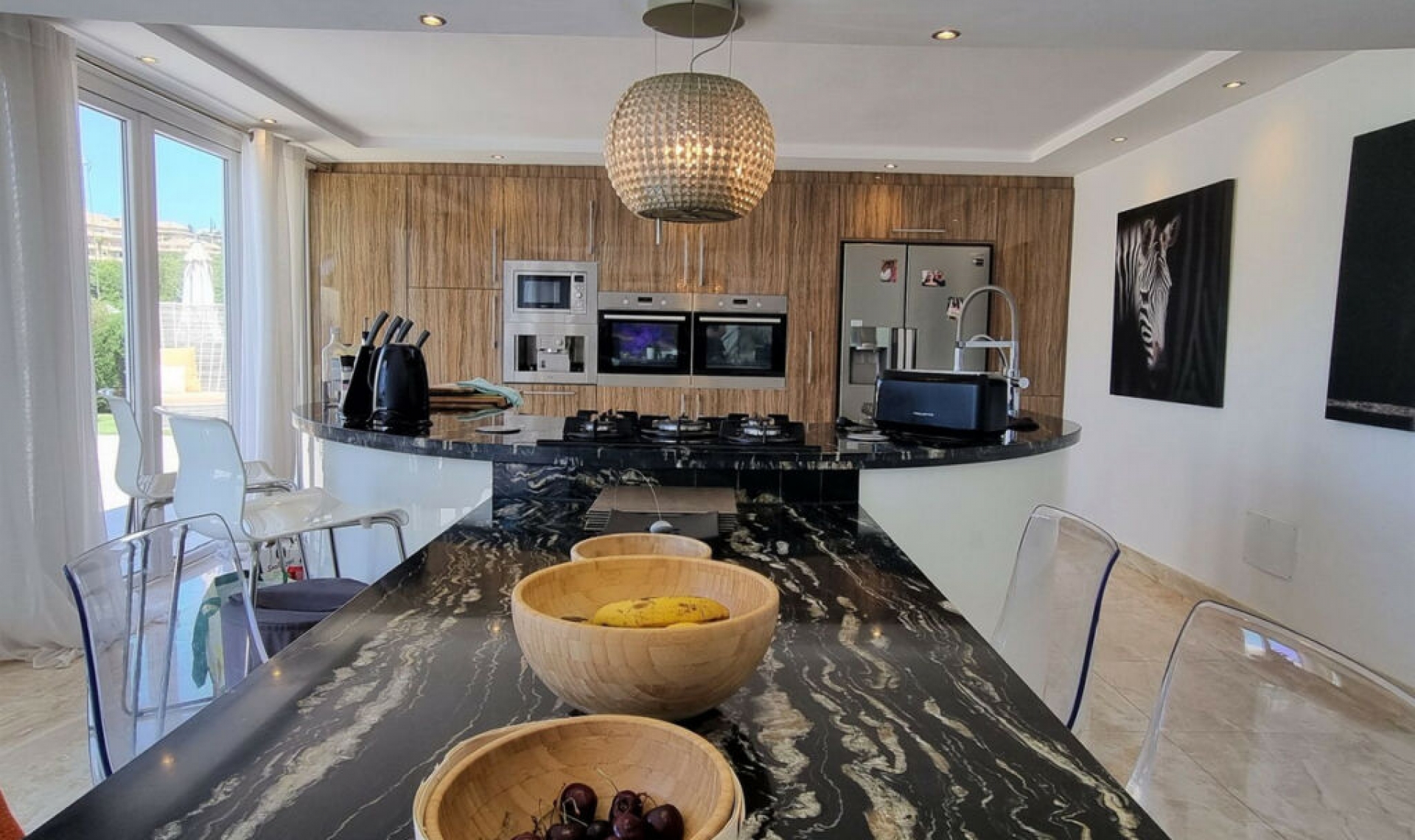 Resale - House -
Elviria