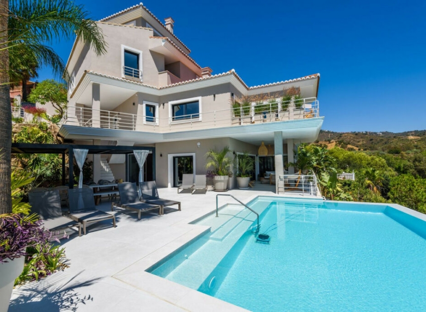 Resale - House -
Elviria