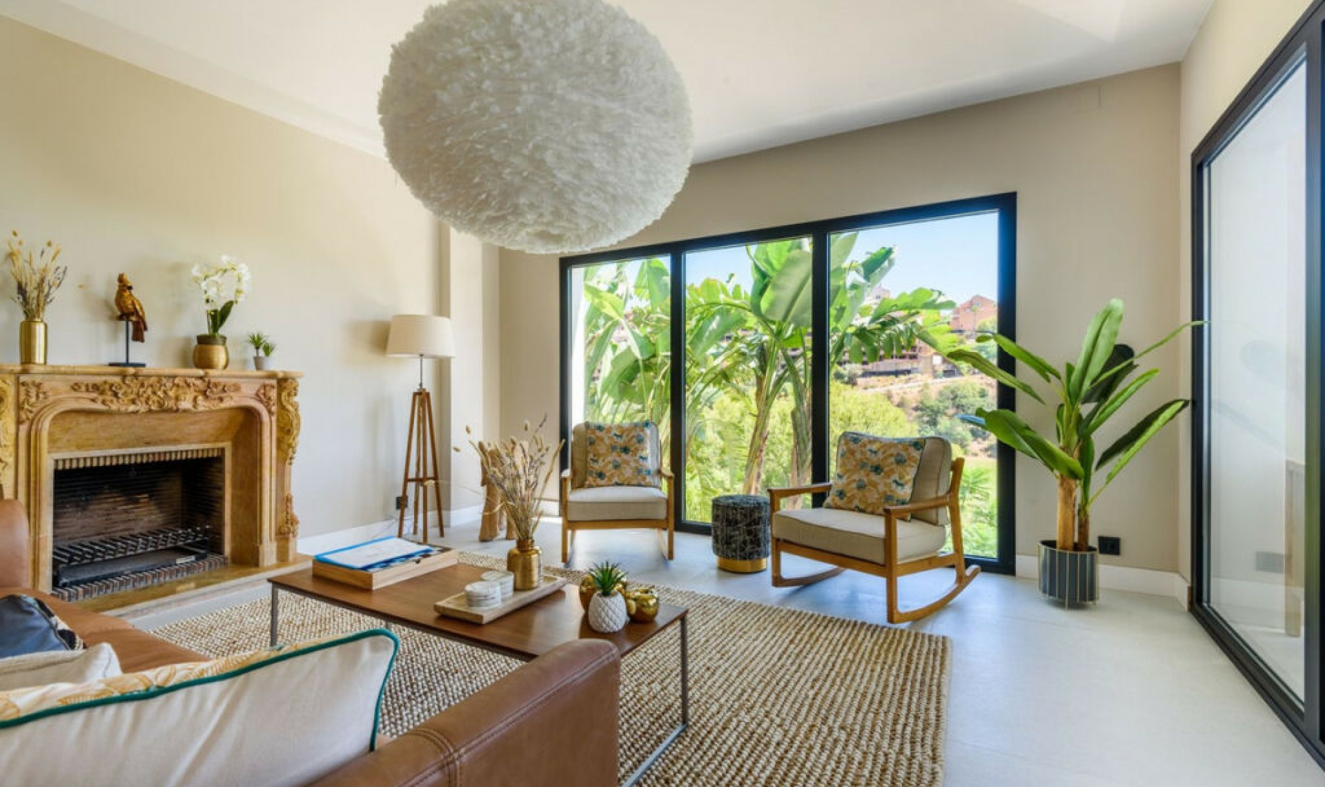 Resale - House -
Elviria