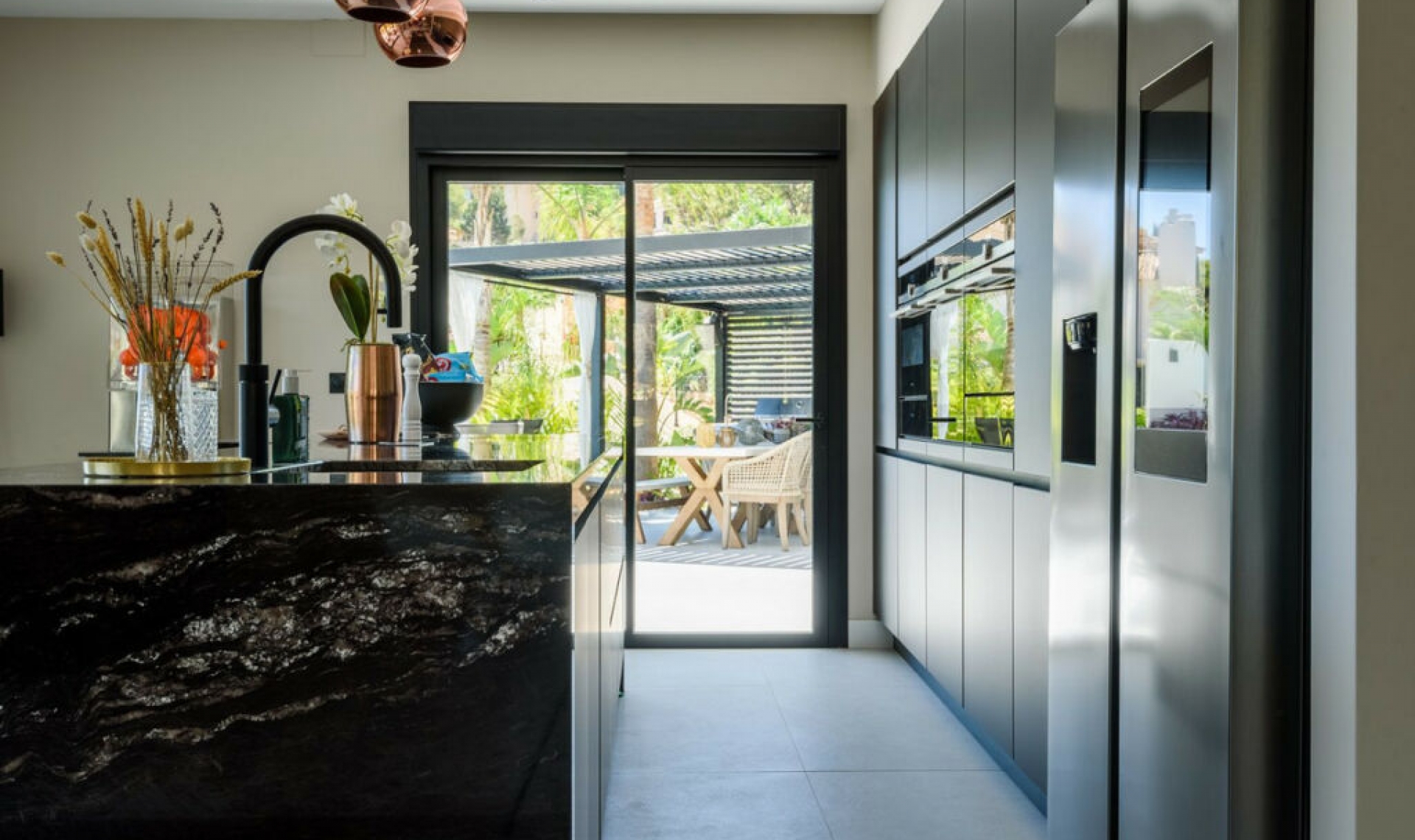 Resale - House -
Elviria