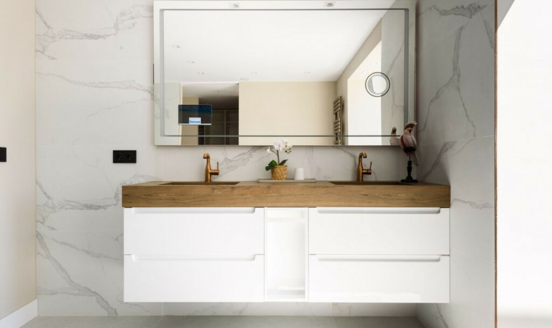 Resale - House -
Elviria