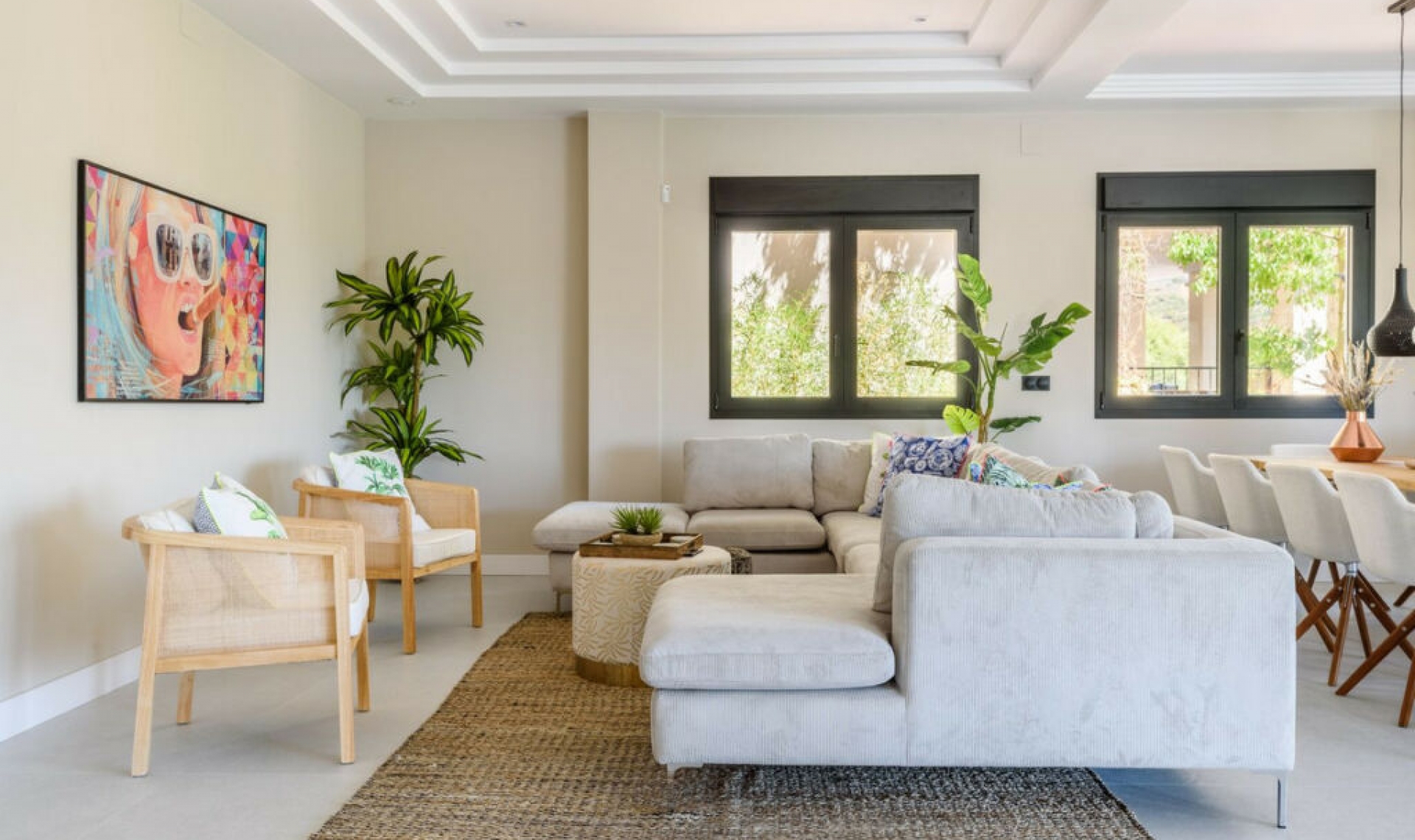 Resale - House -
Elviria