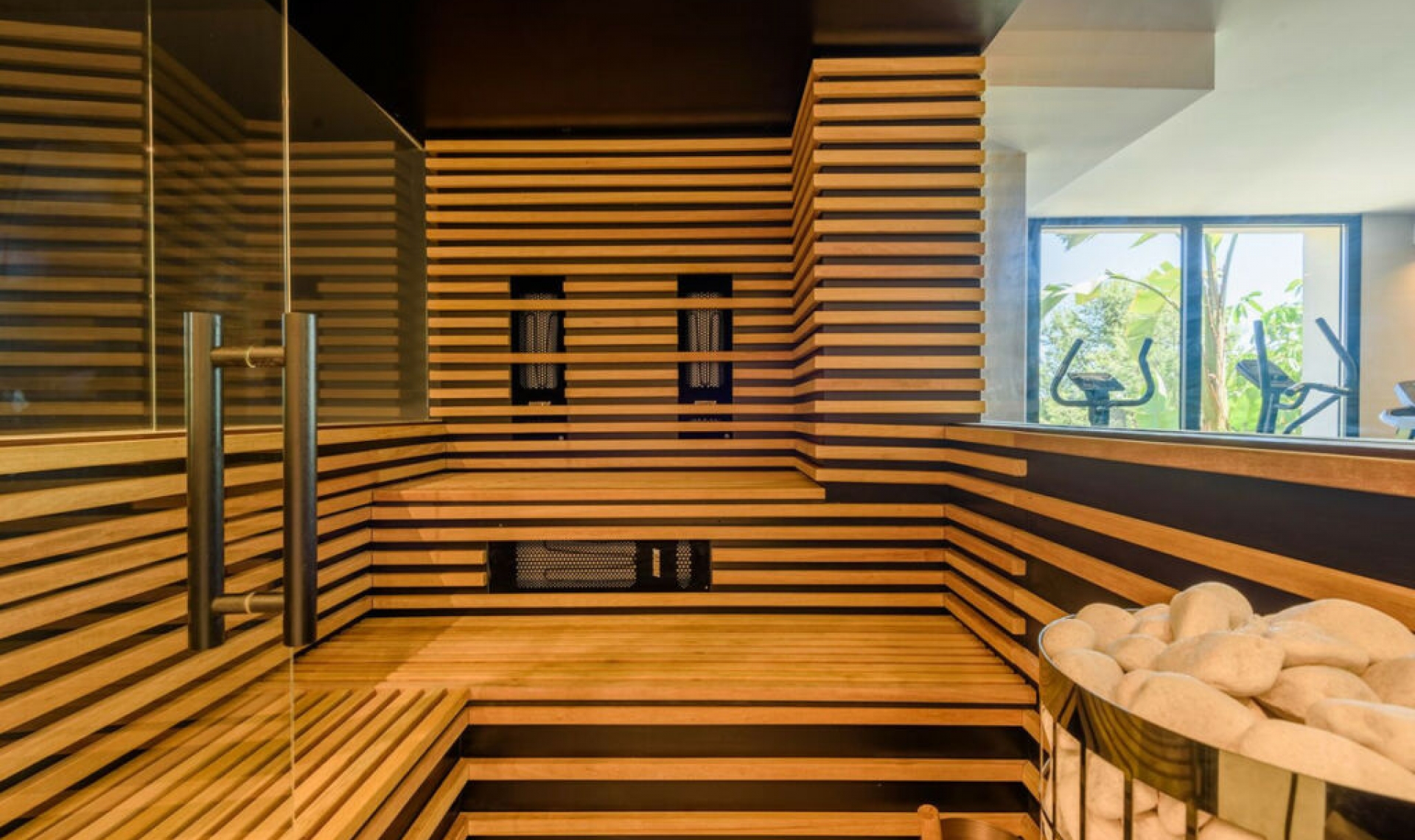 Resale - House -
Elviria