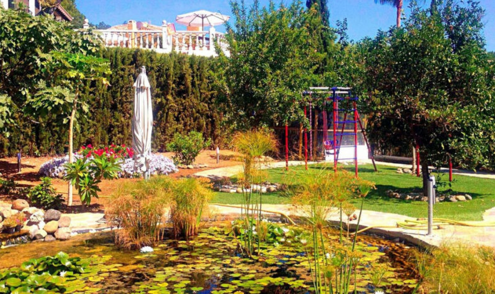 Resale - House -
Elviria