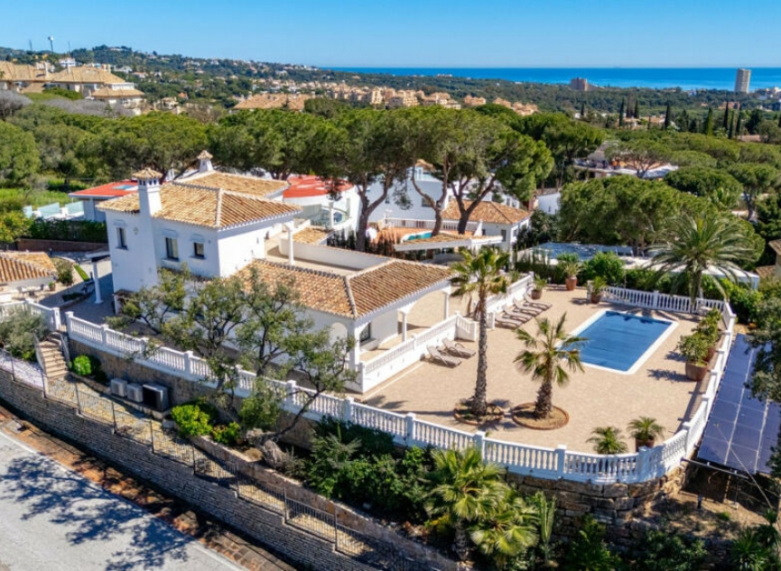 Resale - House -
Elviria