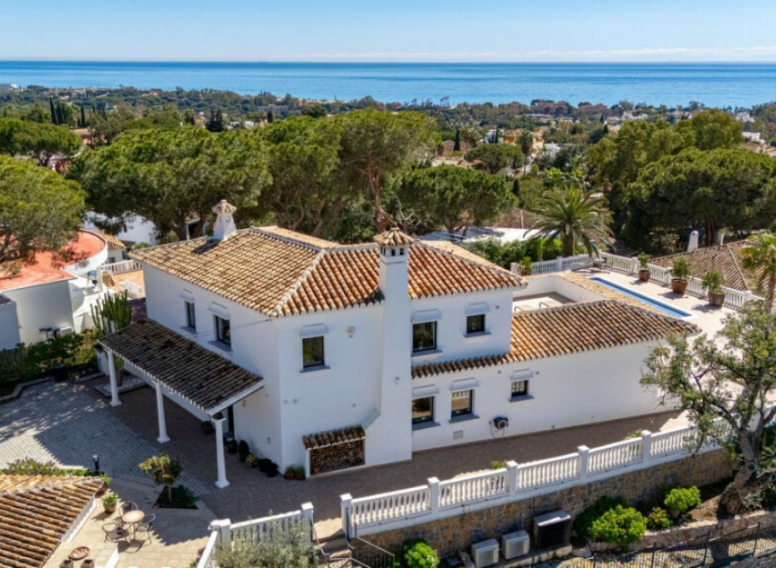 Resale - House -
Elviria