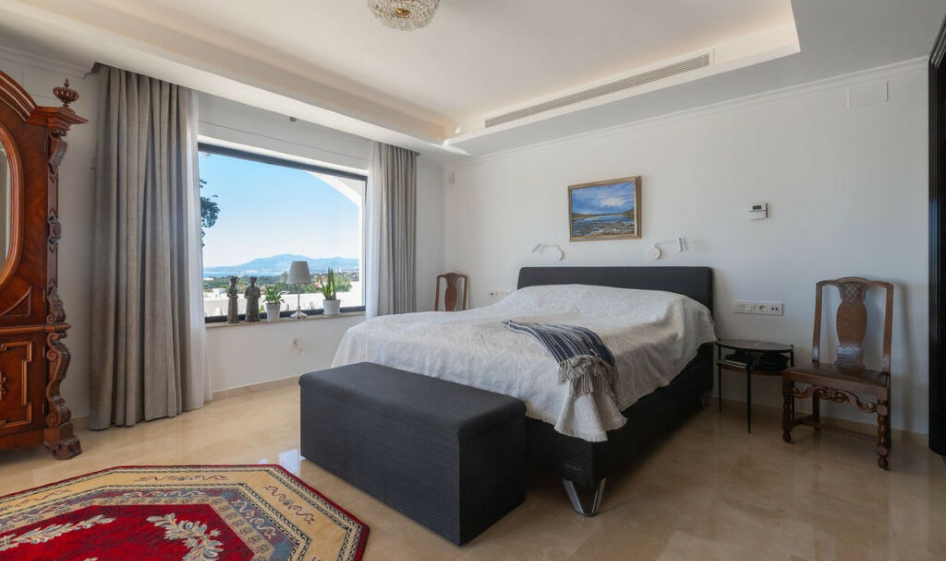 Resale - House -
Elviria