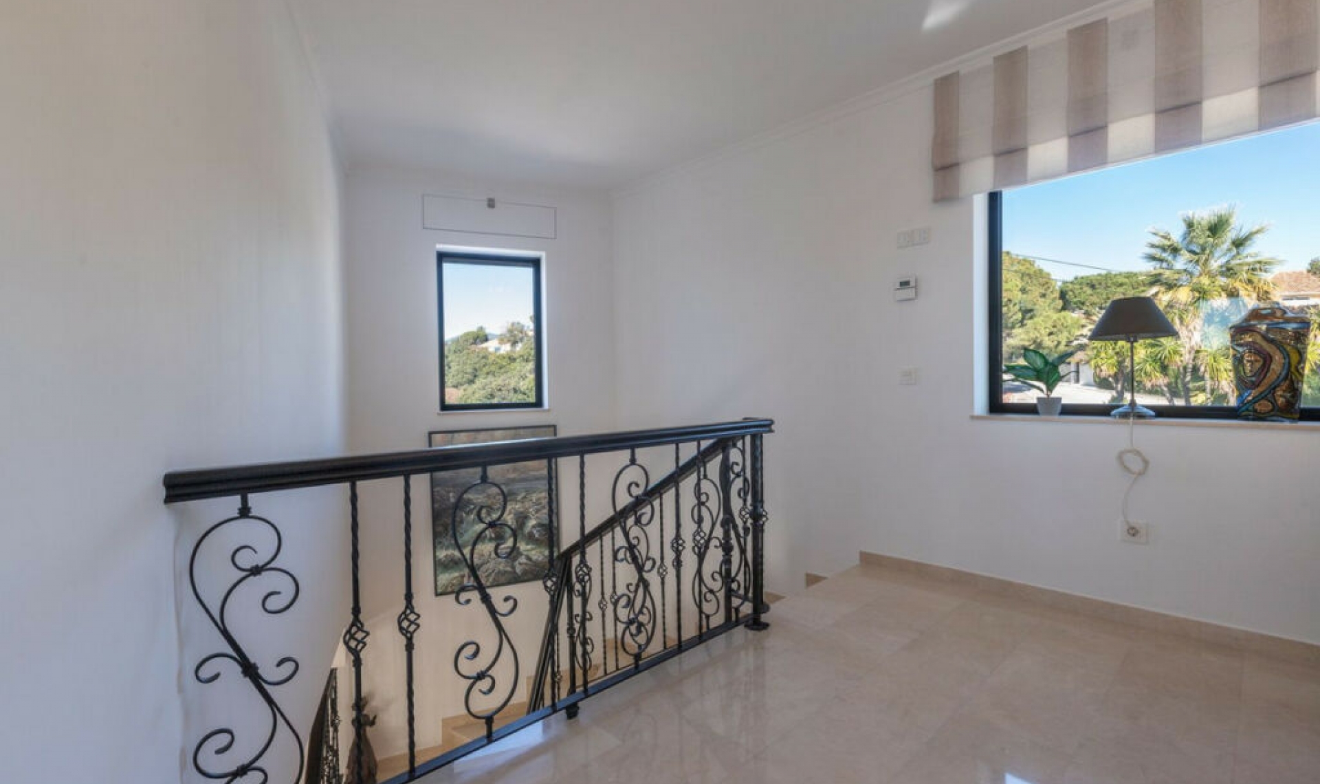 Resale - House -
Elviria