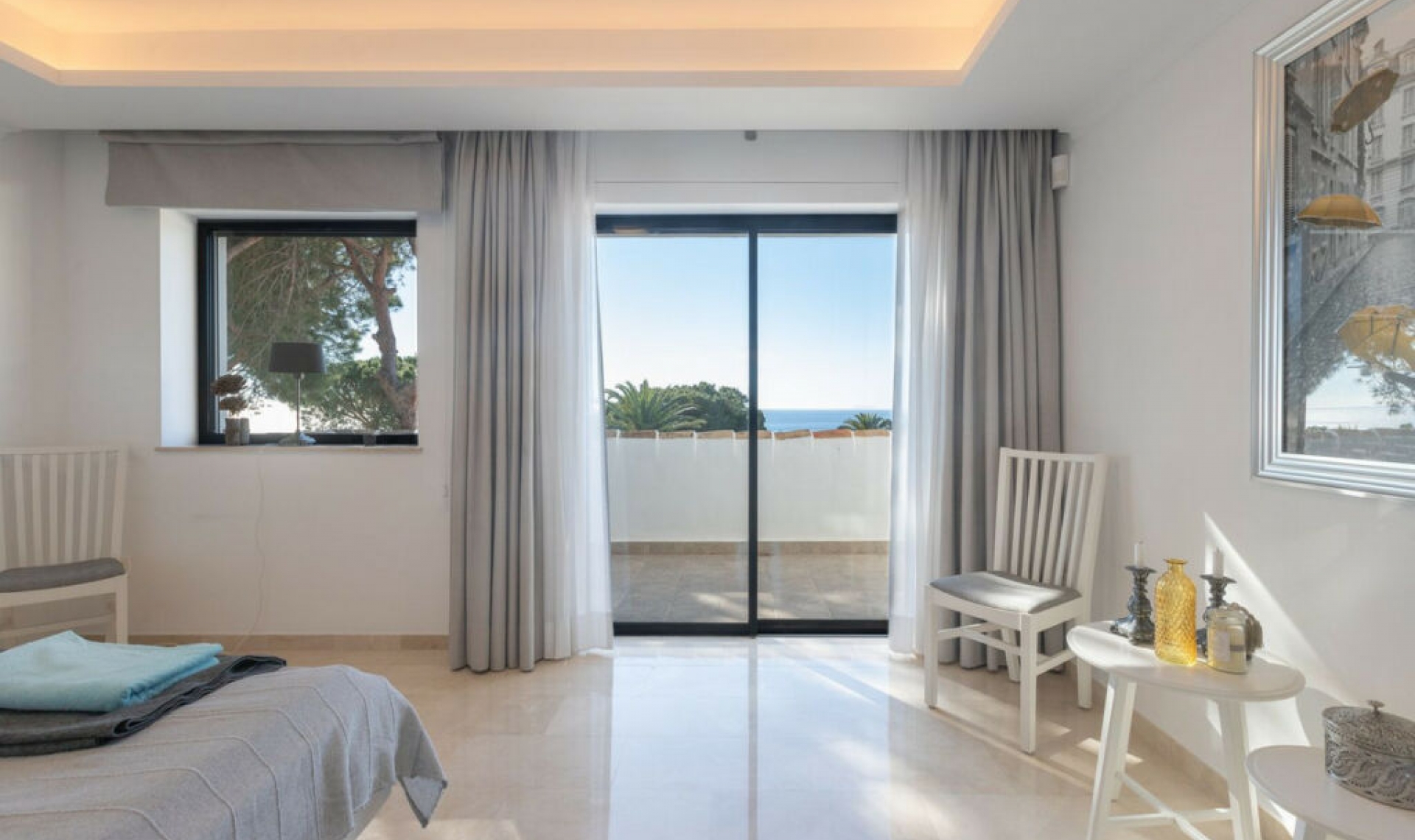Resale - House -
Elviria