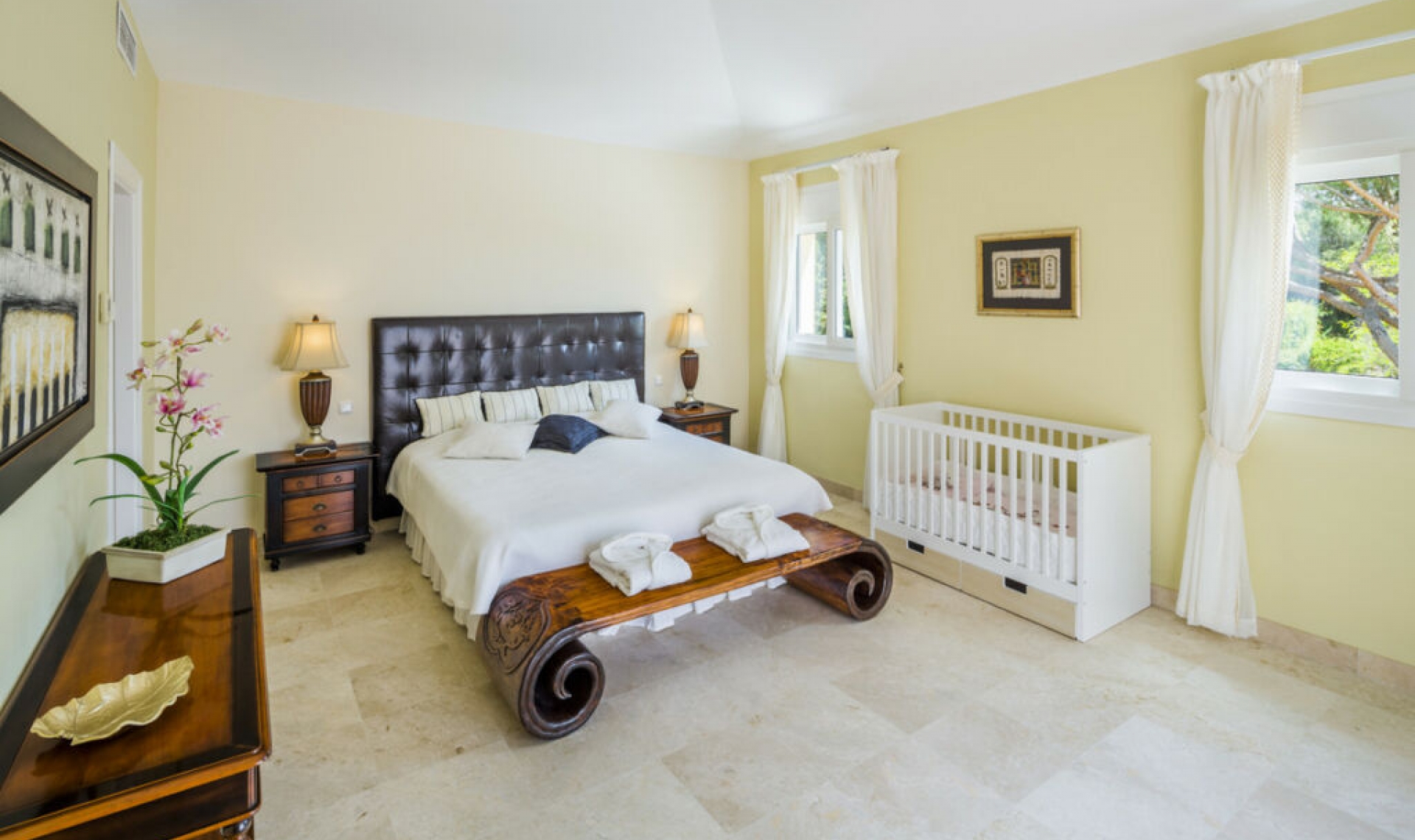 Resale - House -
Elviria