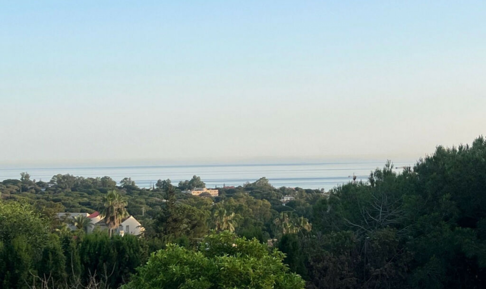 Resale - House -
Elviria