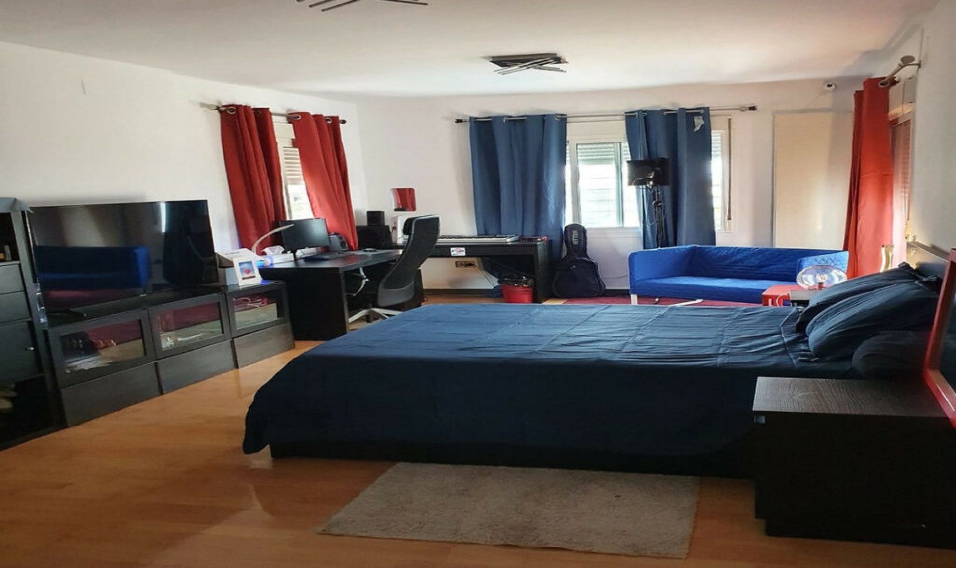 Resale - House -
Elviria